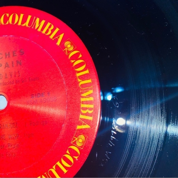 RARE Miles Davis LP - Original Press (see pics/etchings and cover) excellent ++ - Picture 11 of 14